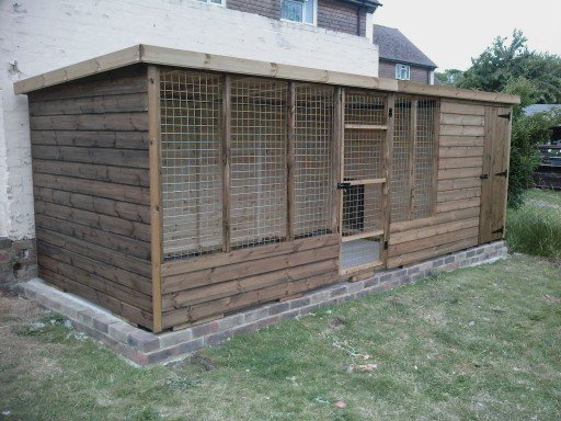  Hutch'n'Such   Wooden Dog Kennels and Runs